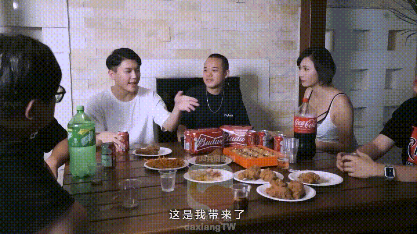 大象传媒之主管的淫威揉著我老婆的大奶 - 秘密花园社区 - 资源综合 - Metu社区