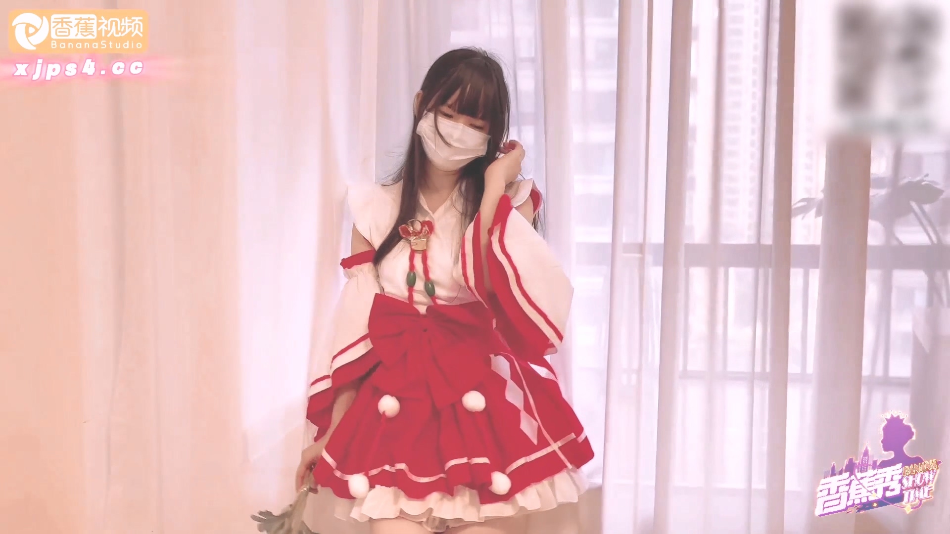 【新片速遞】 清纯可爱小母狗嫩妹【小熊奈奈】✅王者大乔阴道里塞满精液去漫展！身材一级棒的花季美少女 又纯又欲小闷骚型！[1.28G/MP4/22:07]