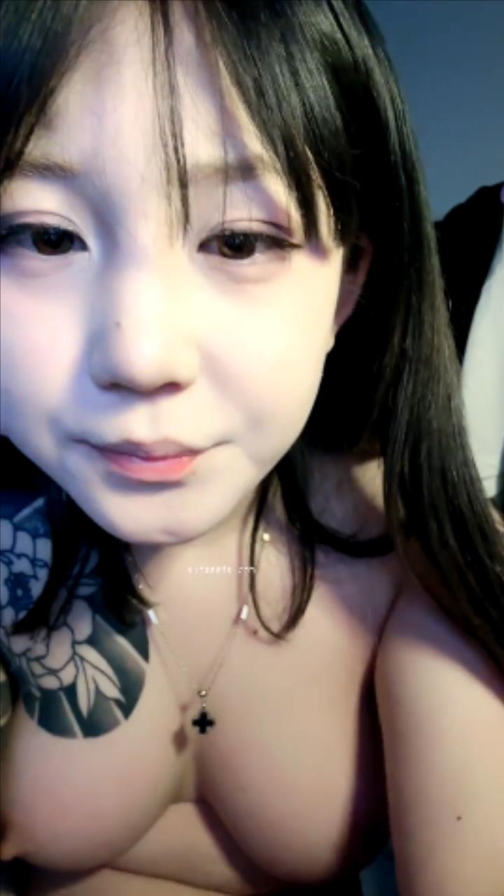 【新片速遞】&nbsp;&nbsp;√ 美乳叛逆少女！【暖暖小羊】直播间大尺度骚奶粉嫩蝴蝶逼 [3.4G/MP4/05:00:00]