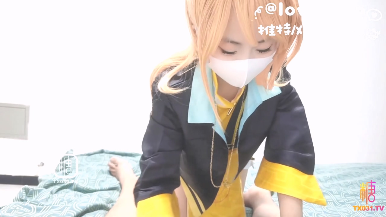 【新片速遞】  白虎美穴小萝莉【小欣奈】✅清纯学妹化身 王者荣耀姬小满上门陪玩~猛骑肉棒被中出 白虎粉穴要被撑破！超嫩美少女萝莉[1.02G/MP4/31:31]