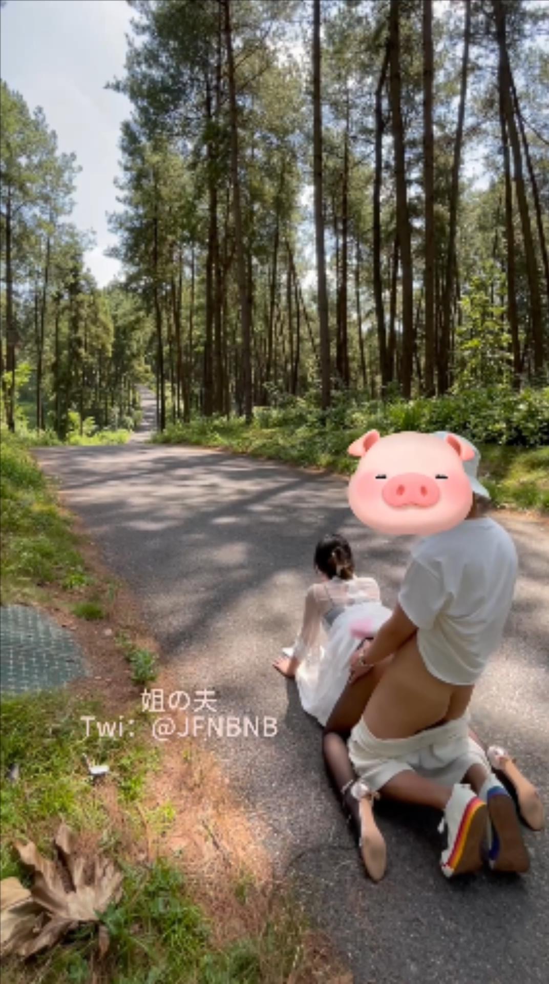 【新片速遞】&nbsp;&nbsp;√ 【重磅核弹】绝版福利 姐夫 西门官人 母狗露出完整版 女主超级骚，推荐 [1.27GB/MP4/21:25] - 截图5