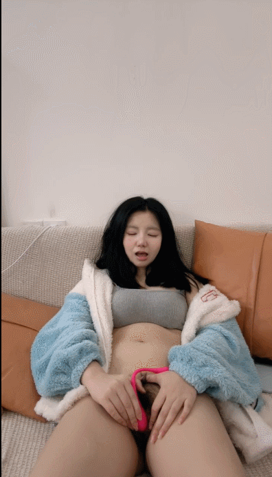 你的鱼宝 奶子很漂亮，少妇感十足 甜美可爱型 3V1.96G 飞猫