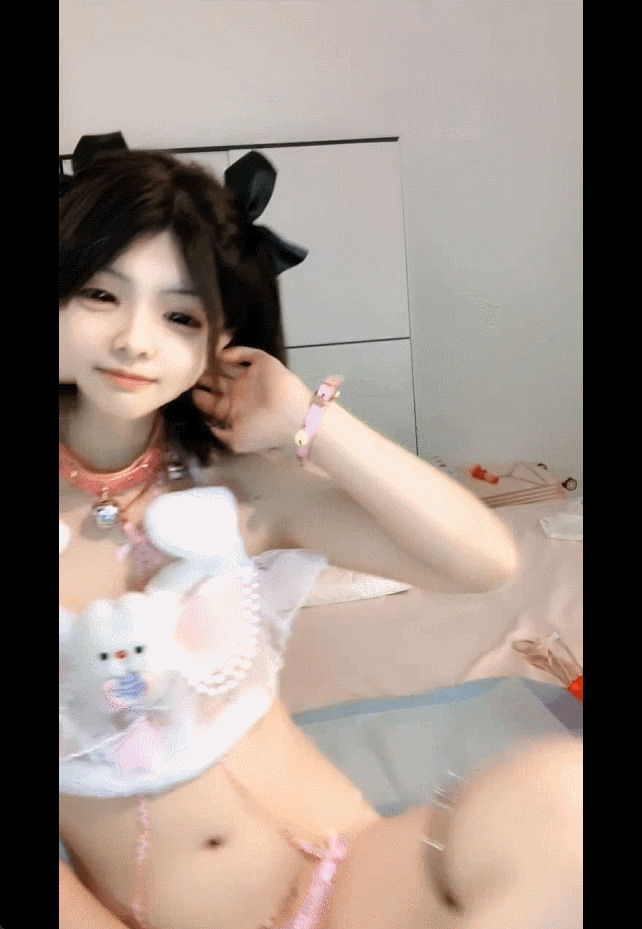 哥哥的骚母狗全程露脸激情大秀 【826mb】 飞猫