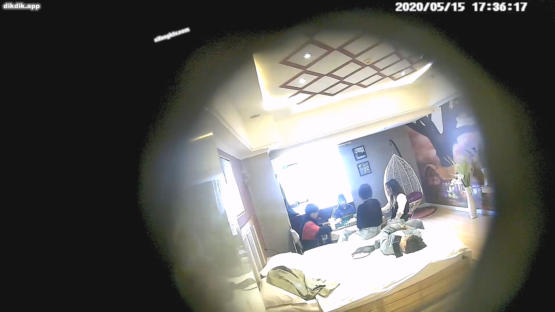 [MP4/1.59G]5-15经典酒店偷拍 大学生组团开房打麻将，完事马上开始打炮，游戏做爱两不误