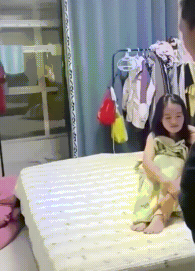 安平公园怡景城小区抓奸大瓜男小三在家爆操绿帽男老婆爆火抖音！ 配图2