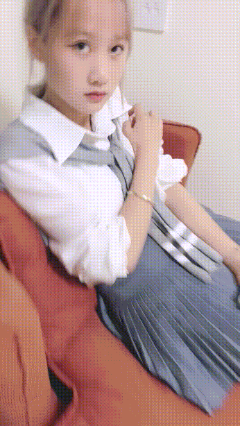 ✅群P淫乱盛宴『小艺同学』享受两位极品好姐妹的性福时光 好姐妹同床被操 淫声荡语 终极梦想盛宴(2V)