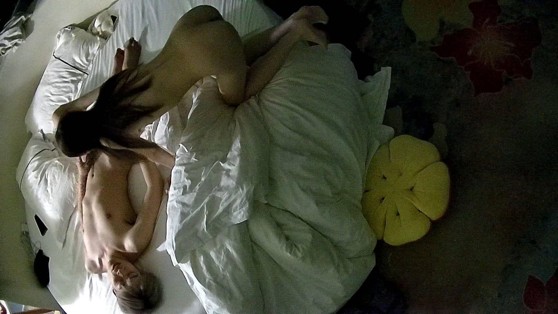 ❤️❤️❤️FansOne天堂鳥先生巨乳女孩首次毒龍體驗