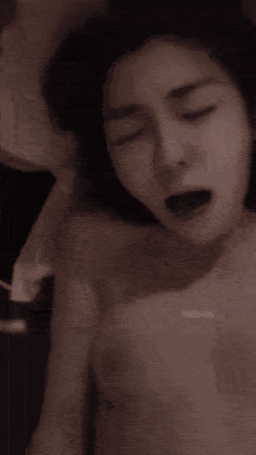 新品福利颜值爆表不做女神做骚母狗紫颜下海记录爆浆喷水骚洞周边的阴毛真是性感