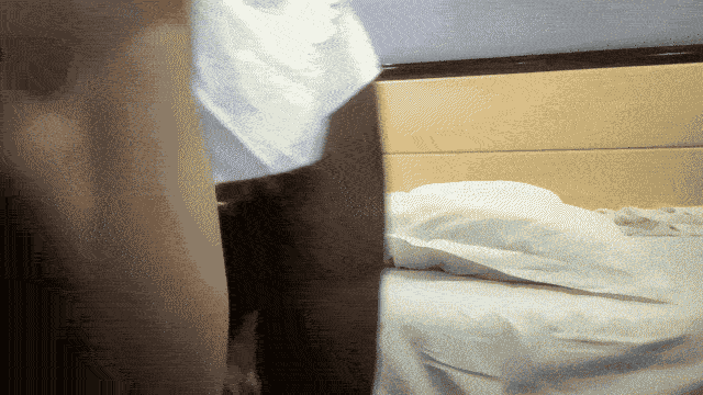 极品名器蜜桃馒头 - 女神最美一线天白虎馒头穴 湿淋淋炮机抽插 呻吟异常销魂太勾引人了 能操一次定爽翻