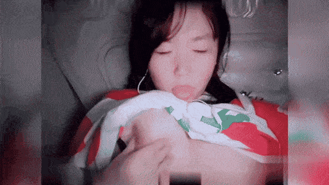 极品名器蜜桃馒头 - 女神最美一线天白虎馒头穴 湿淋淋炮机抽插 呻吟异常销魂太勾引人了 能操一次定爽翻