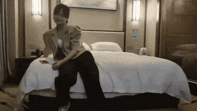 【瘦子探花】大一学生妹,高潮时好爽好爽的叫着快哭了,粉嫩暴鲍鱼,蜜桃臀,力推佳作