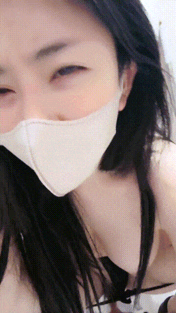 航模菲菲的蝴蝶大骚逼极限拉扯全程露脸激情大秀身材不错全裸自慰坐插道具手抠骚逼特写展示淫水泛滥