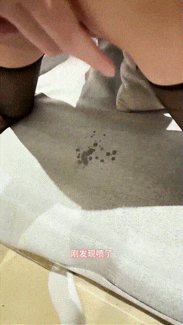 被我操急眼的妹子非要给我打飞机e91555