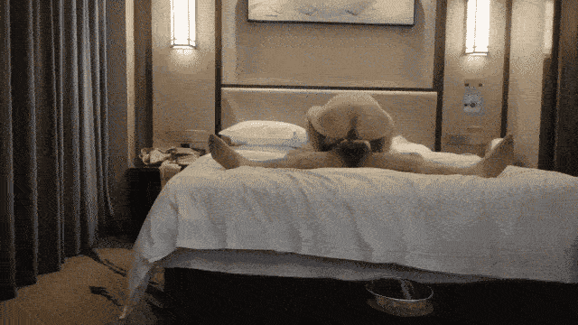 【瘦子探花】大一学生妹,高潮时好爽好爽的叫着快哭了,粉嫩暴鲍鱼,蜜桃臀,力推佳作