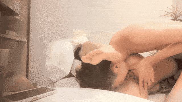 【瘦子探花】大一学生妹,高潮时好爽好爽的叫着快哭了,粉嫩暴鲍鱼,蜜桃臀,力推佳作