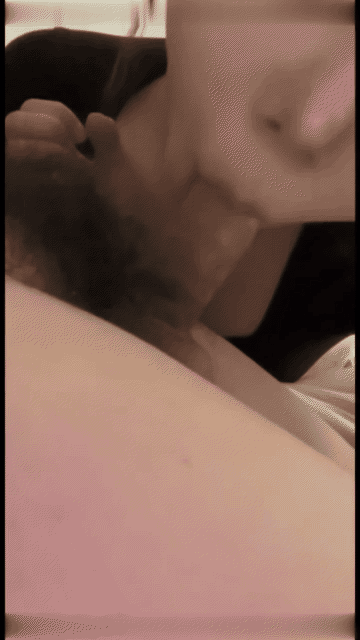 卧蚕小网红少女约啪自慰反差舔食吸茎深喉艹穴抽插相当骚