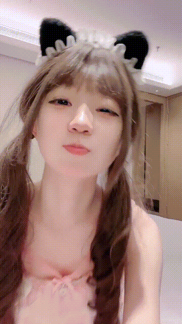 卧蚕小网红少女约啪自慰反差舔食吸茎深喉艹穴抽插相当骚