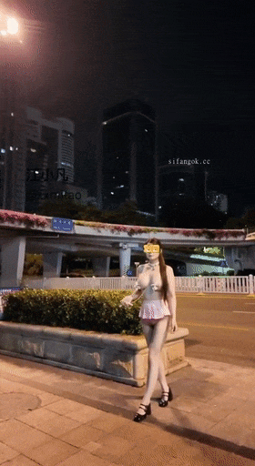 【短片x20】深夜的深圳～超短裙露出