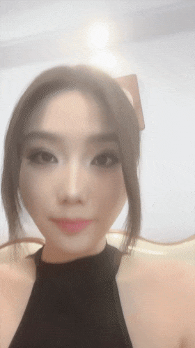 頂流網紅【米砂】最新回歸.三點全露.臉穴同框