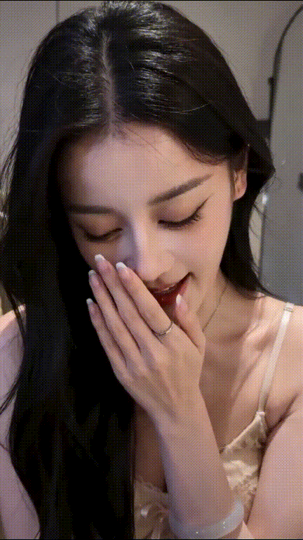 【AI推演视频】迪丽热巴剧情短片第一人称视角，如自己女友一般，像谈恋爱般！ 配图3