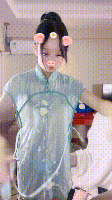 【短片x20】表面是大家文靜乖巧小學妹