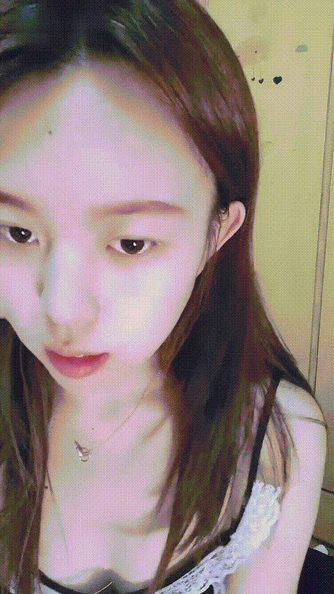 【短片x20】不斷地變換著自慰的姿勢