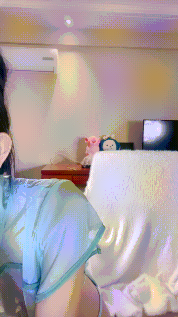 【短片x20】表面是大家文靜乖巧小學妹