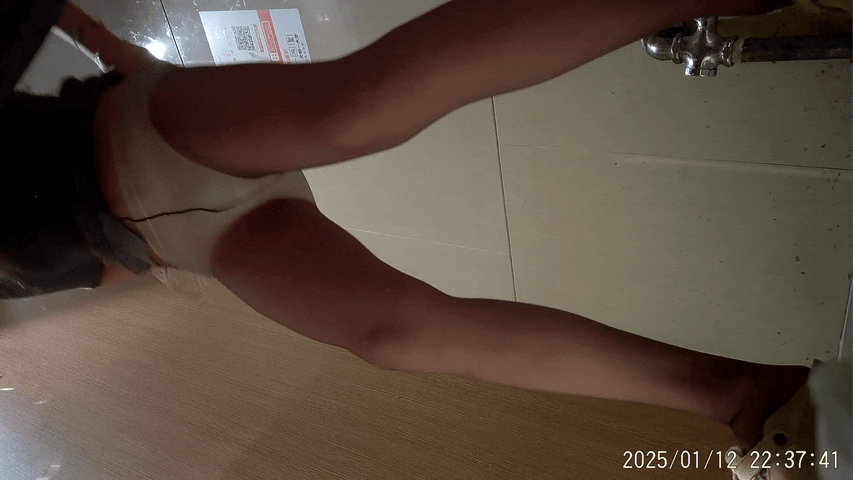 北京貧乳小姐姐【王妤昔】性愛自拍流出