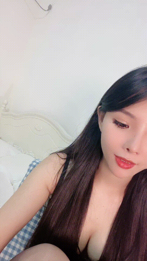 liliya嫩乳萝姬苗条身材淫荡00后小姐姐妮酱洛丽塔白丝喵女606