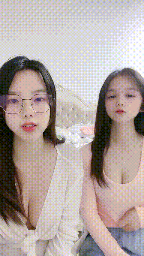 学生姐妹花__学生妹家庭浴室居家漂亮妹子更衣众多妹子淋浴251