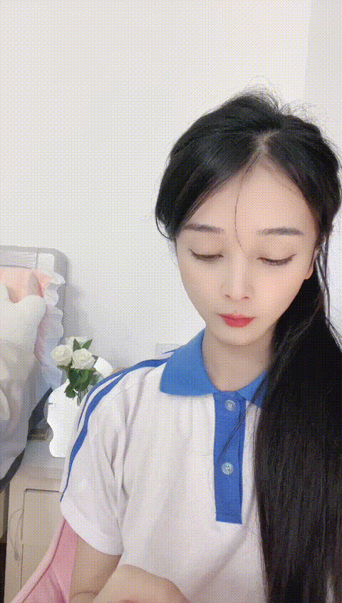 广大三学姐公司文静女同事私底下饥渴反差婊一线天白虎馒头逼真想舔85