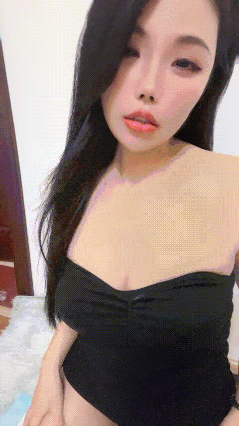 女大学生被疯狂内射，超骚风情万种，家中自慰媚态万千842