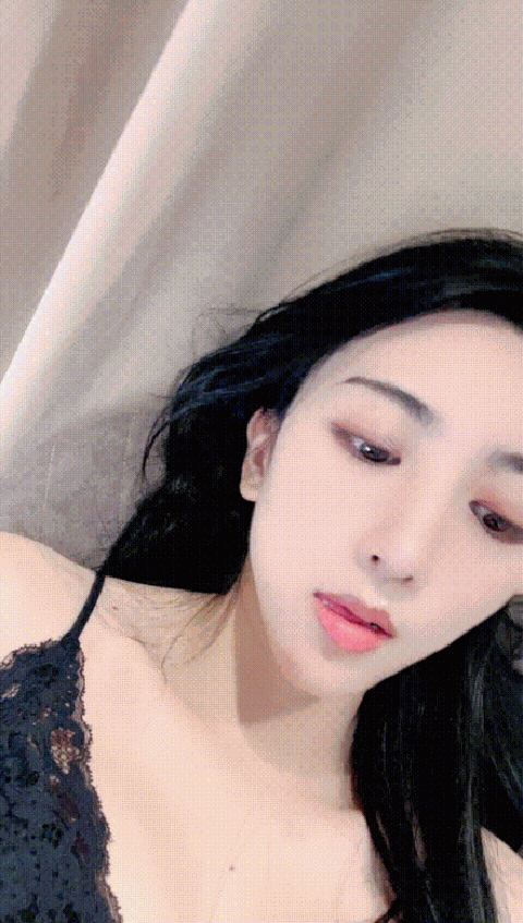 甜桃11 特写蝴蝶穴，无毛粉鲍鱼真肥嫩饱满72