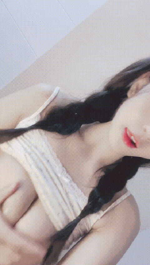 蟹老板女神完美身材情趣黑丝粉嫩蜜穴大秀142
