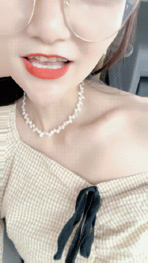 王老师，漂亮巨乳小姐姐，双峰插云，蜂腰翘臀肤白貌美气质佳，6156