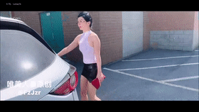 ❤️❤️熟女老A8唯美人妻，车中的浪漫，妈妈穿得这么漂亮，被儿子狂舔爆操，内射