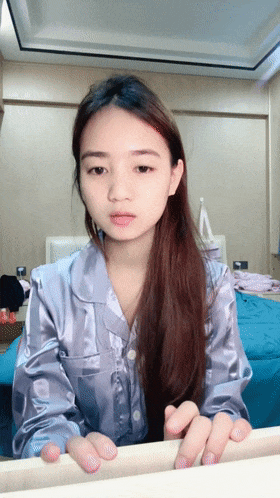 台灣網紅鮮奶妹【Rita】居家KTV多個場景3P性愛