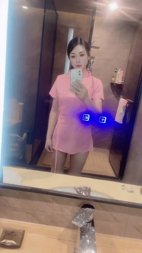 ❤️❤️骚逼母狗护士长梅琳姐，下班就来开房约炮，还是挺刺激，哥哥看到职业装可有劲了