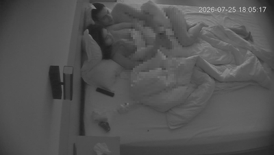 公寓酒店7-25 小情侣啪啪 妹子很主动 先上位 然后后入结束(度盘) 稀缺-第2张